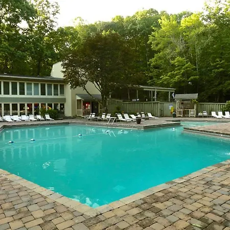Serenity Heights, Amazing Views, Hot Tub Pool Access, 1089 Free Tickets Each Paid Day, Dollywood Gatlinburg Room photo