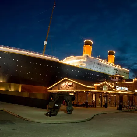 Serenity Heights, Amazing Views, Hot Tub Pool Access, 1089 Free Tickets Each Paid Day, Dollywood Gatlinburg Room photo
